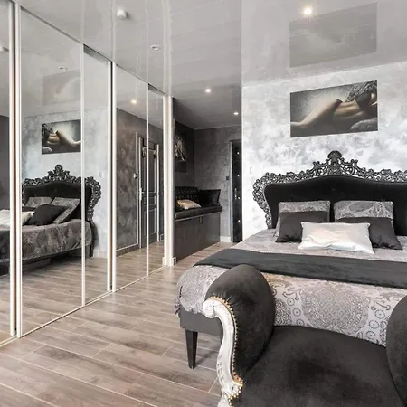 O Parfum Des Desirs Heliopolis Elegant Near The Apartment Agde